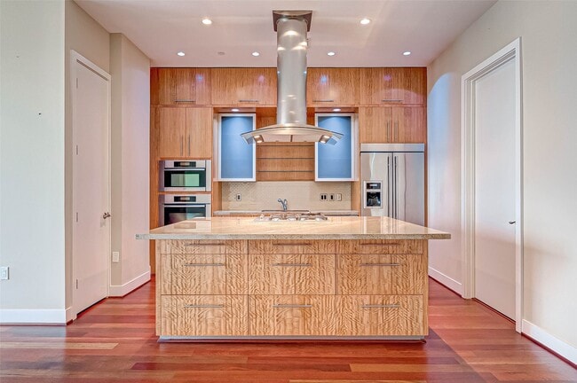 Building Photo - 1600 Post Oak Blvd Unit 1402