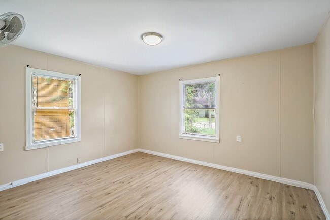 Photo - 946 Milam St