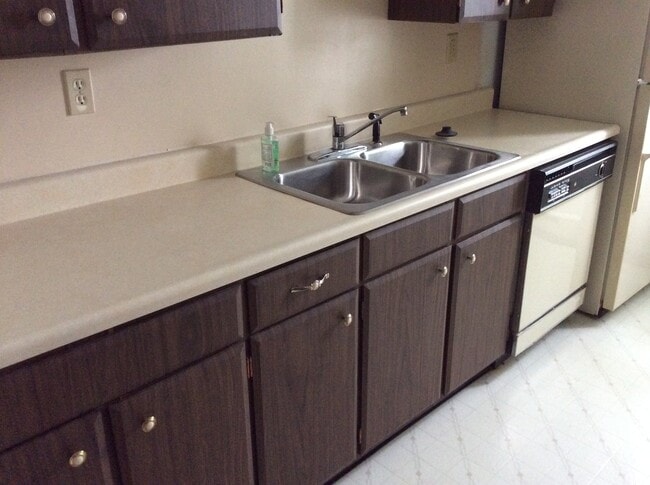 Orchard Crest Apartments