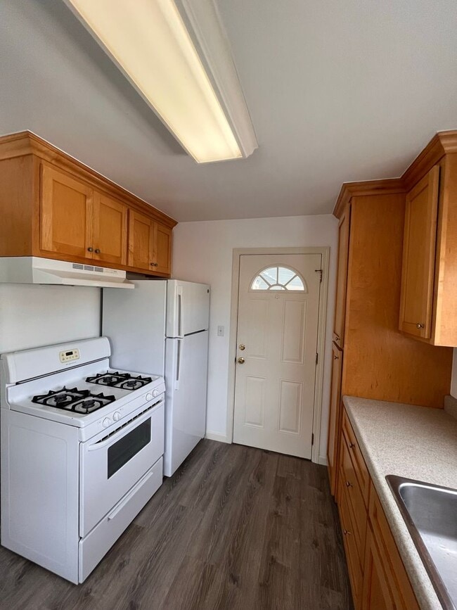 Photo - 1265 El Camino Real Unit El Camino 1265-4