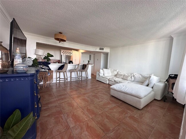 Photo - 7135 Collins Ave Condominio Unidad 703