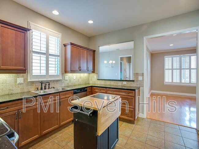 Photo - 4229 Summertree Dr