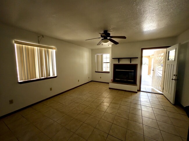Photo - 1633 Ebony Ave