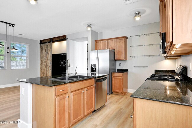 Photo - 21134 W Green St