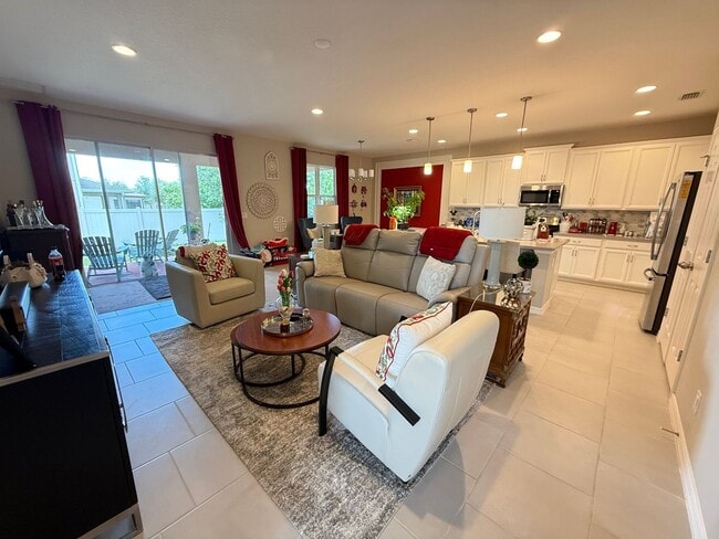 Photo - 4/2 Groveland Builder Model Home