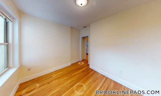 Photo - 73 Thatcher St Unit 302