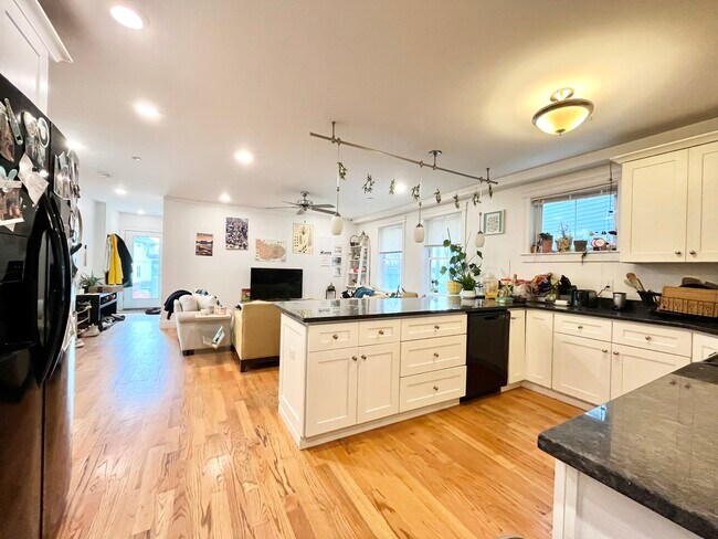 Photo - 12 Fern St Unit 1