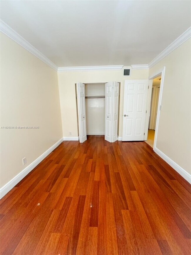 Photo - 2008 Jackson St Condo Unit B7