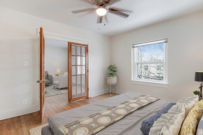 Photo - Corona Court Apartments