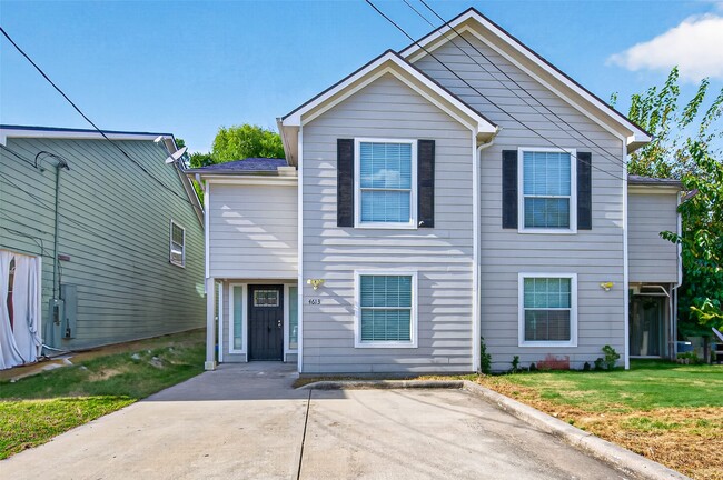 Building Photo - 4613 Knoxville St Unit A