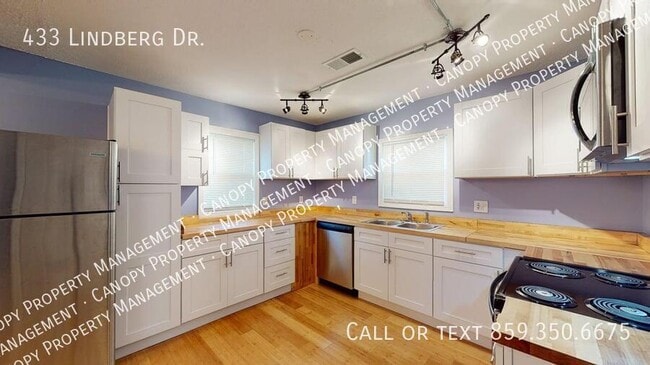 Photo - 433 Lindberg Dr