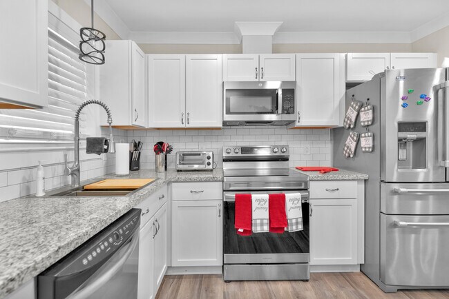 Furnished Duplex - Unit A
