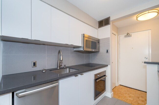 Photo - 265 Russell Hill Road Unit 104