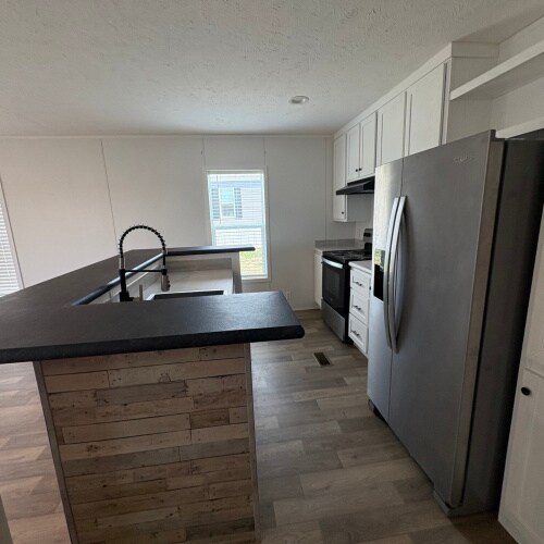 Photo - 255 Sycamore Loop