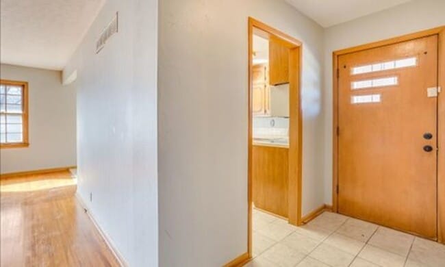 Photo - 835 N Westlink Ave