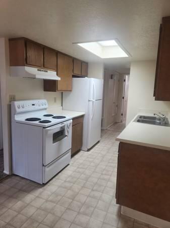 Photo - 2521 Chelwood Park Blvd NE