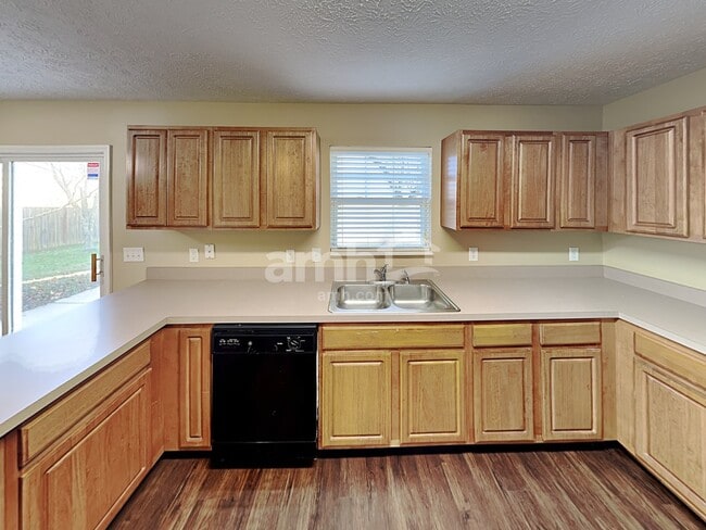 Photo - 3055 Hidden Creek Dr