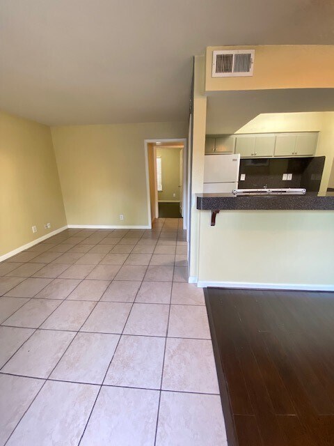 Photo - 4701 Bell St Apartment Unit 1