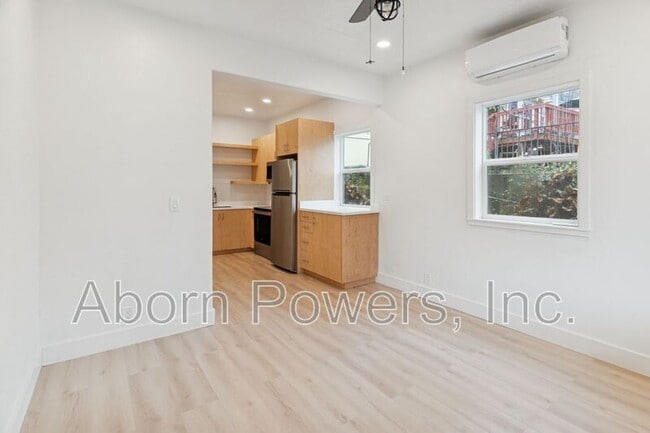 Photo - 1032 Spring St