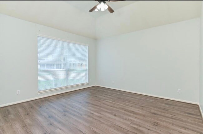 Photo - 13814 Bink Ct