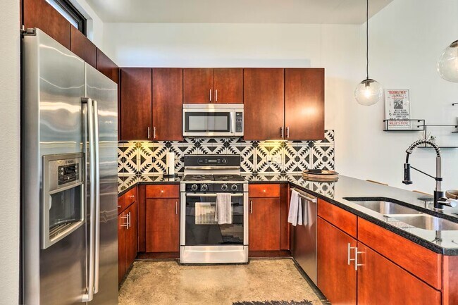 Photo - 2525 S Lamar Blvd Unit 318