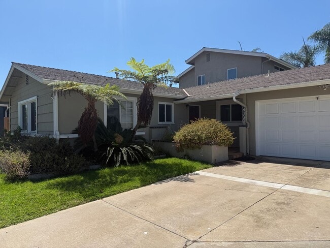 Building Photo - Beautiful 4BD Home in BAY PARK with Attach...