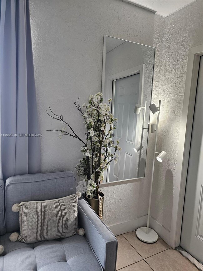 Photo - 2513 SW 10th St Unit 8