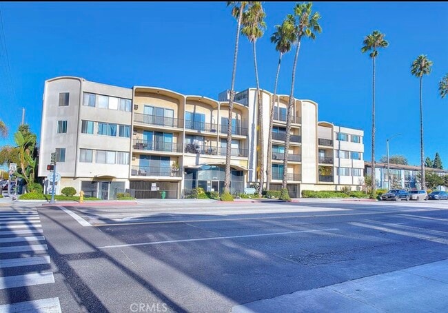 Building Photo - 1770 Ximeno Ave Unit #318 Coast Plaza