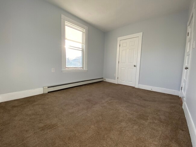 Building Photo - 63 Holten St Unit 3 Rental