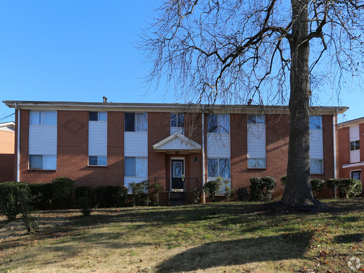 Photo - Utoy Springs PRICE REDUCTION