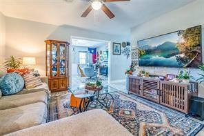 Photo - 204 Ross Ave