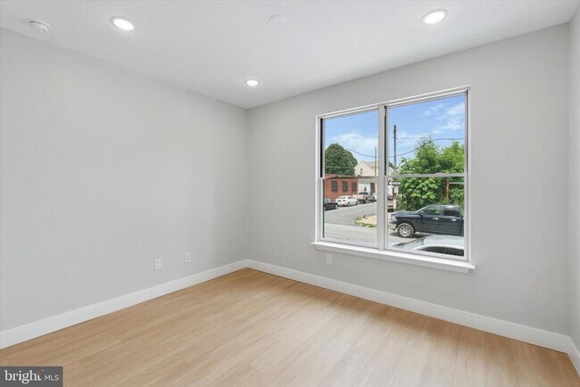 Photo - 520 W Susquehanna Ave