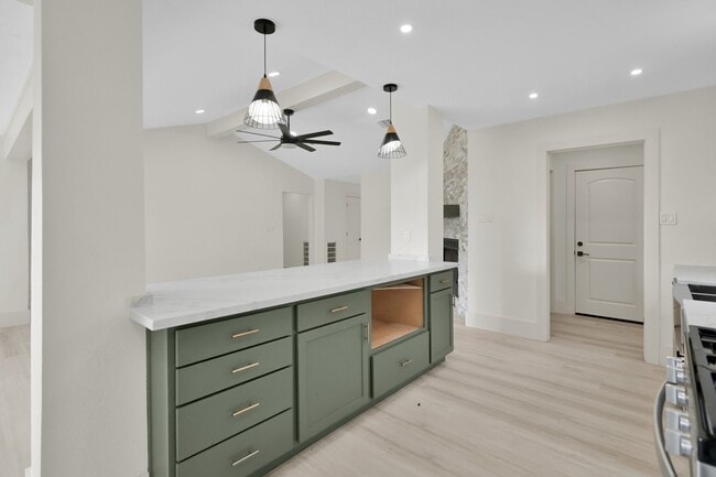 Building Photo - 6026 Willowbend Blvd