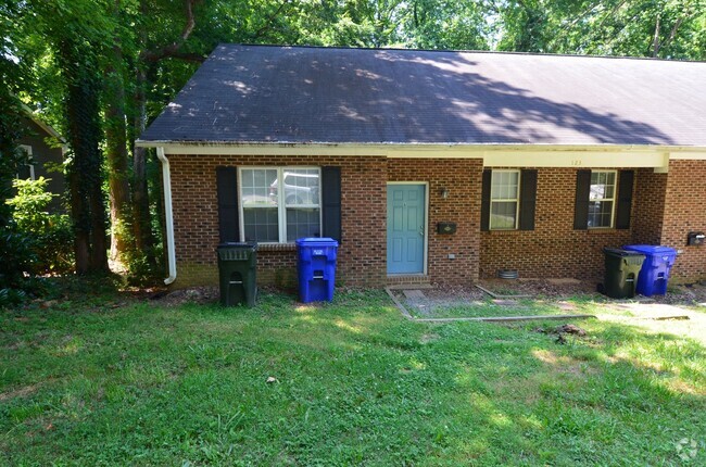 Building Photo - 123 Johnson St Unit A Rental