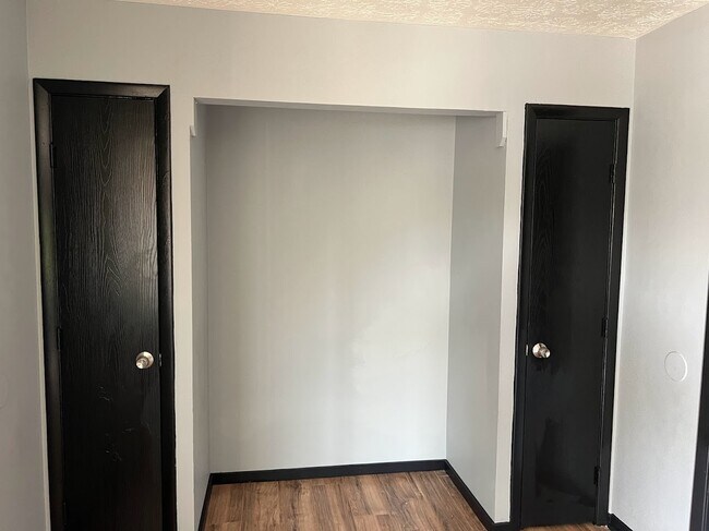 Photo - 2975 Wilbraham Rd