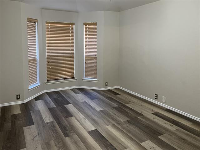 Photo - 6908 Hayling Way