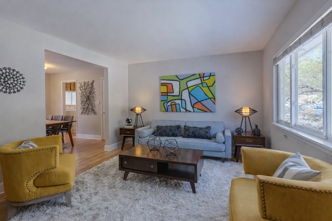 Building Photo - 880 35th St