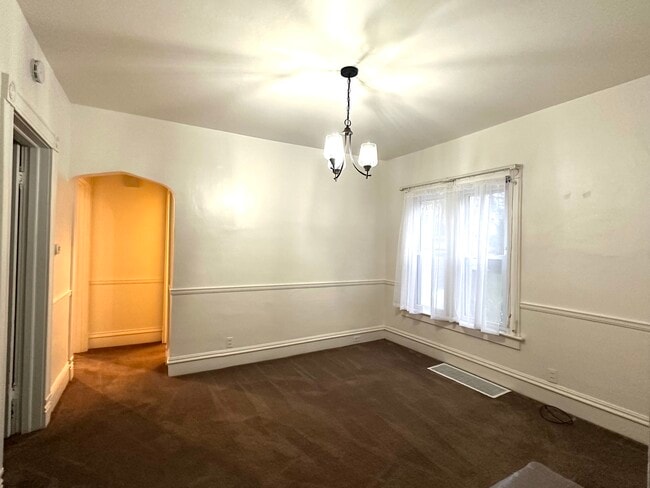 Photo - 748 Harding Ave Unit lower