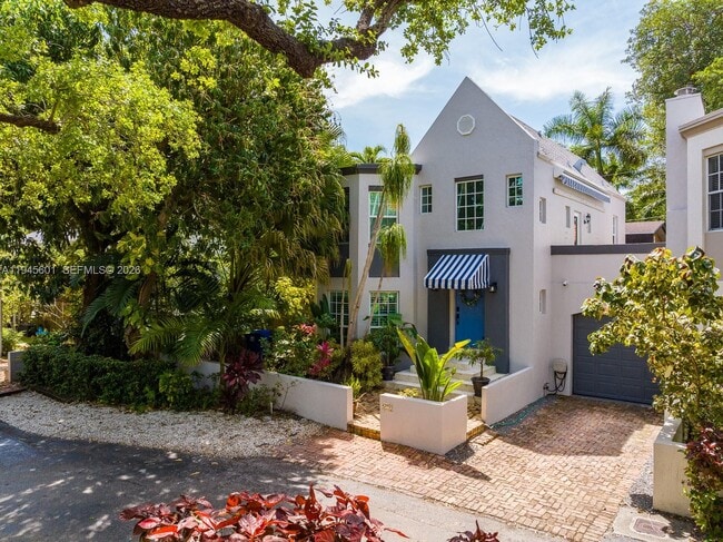 Photo - 2952 Peachy St