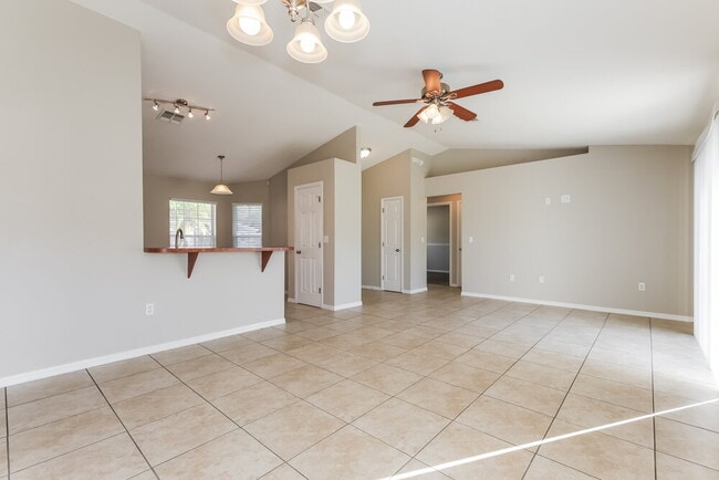 Photo - 4619 Great Blue Heron Dr