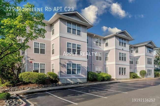 Photo - 929 Morreene Rd