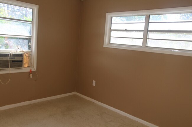 Photo - 1505 Martha St Casa