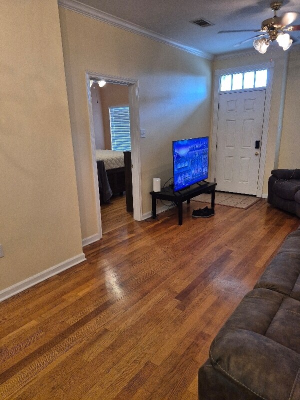 Photo - 152 S Foster Dr