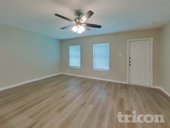 Photo - 10050 Cerritos dr