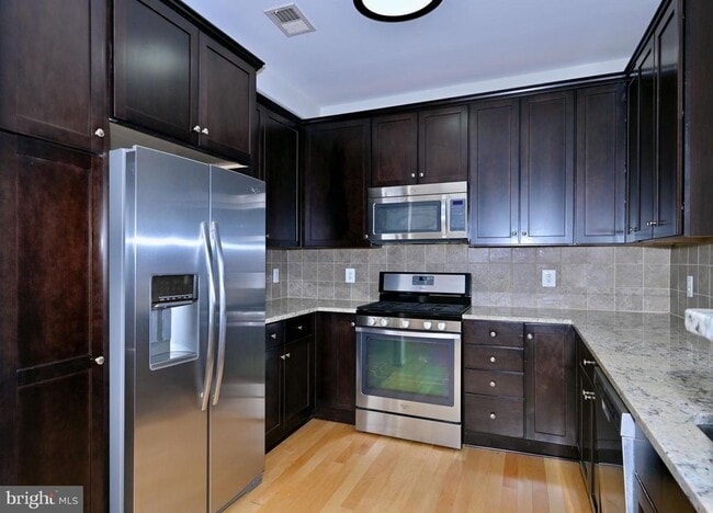 Photo - 11800 Old Georgetown Rd Apartamento Unidad 1212