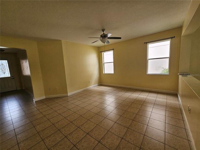 Photo - 5013 Ballark St
