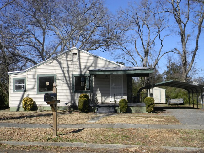 Building Photo - 616 39th Pl Rental