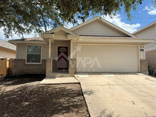 Photo - 415 Solar Dr