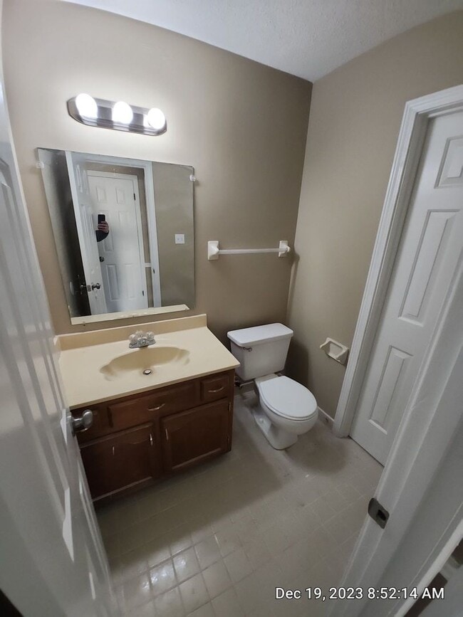 5819 Grassy Valley Dr