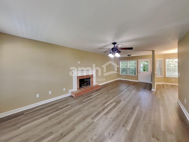 Photo - 1835 Oreilly Cir